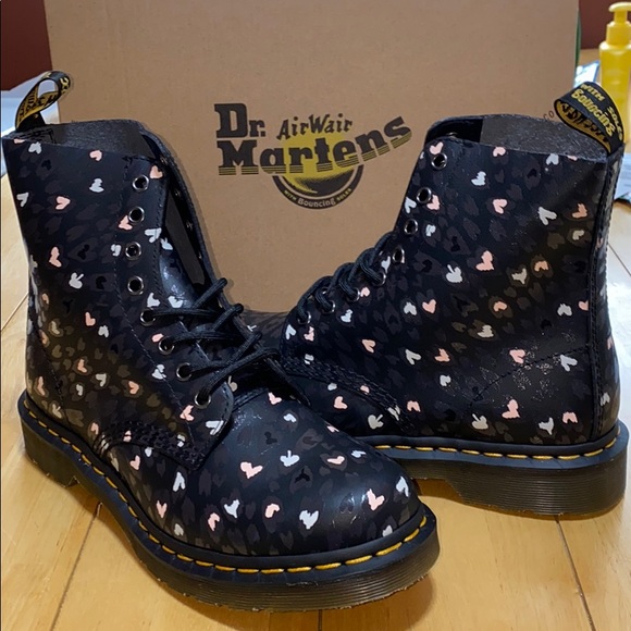 dr martens pascal hearts
